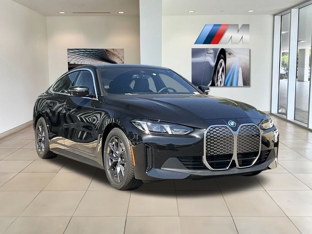 2025 BMW i4 eDrive40