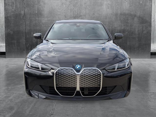 2025 BMW i4 eDrive40