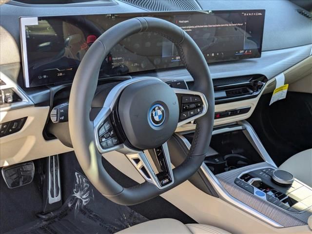 2025 BMW i4 eDrive40