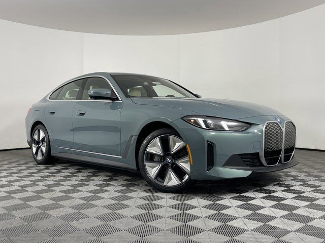 2025 BMW i4 eDrive40