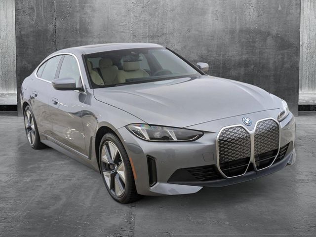 2025 BMW i4 eDrive40