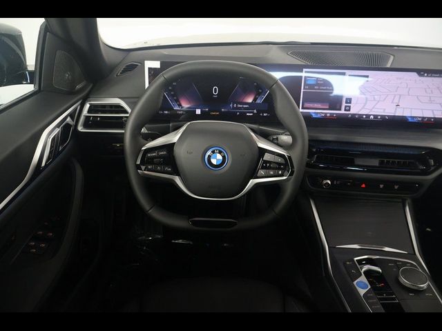 2025 BMW i4 eDrive40