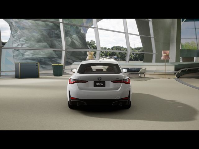2025 BMW i4 eDrive40
