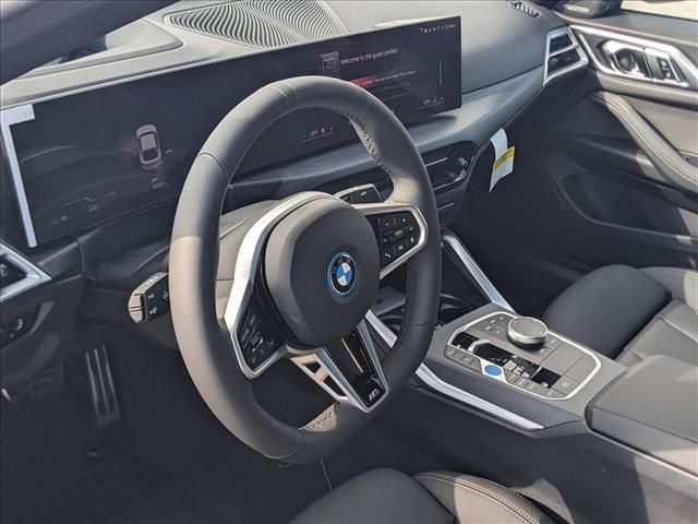 2025 BMW i4 eDrive40