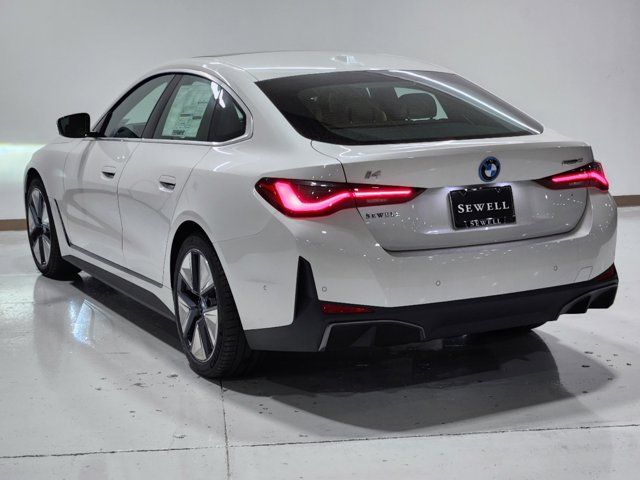 2025 BMW i4 eDrive40