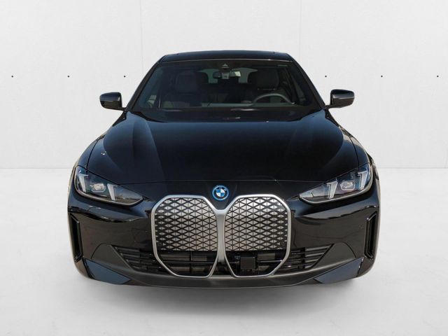 2025 BMW i4 eDrive40