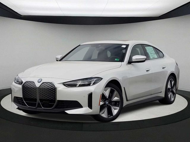 2025 BMW i4 eDrive40
