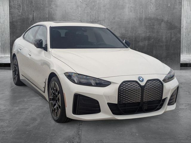 2025 BMW i4 eDrive40