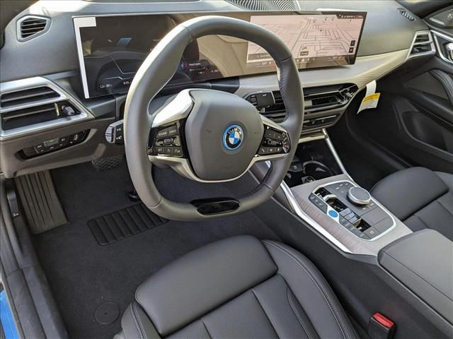 2025 BMW i4 eDrive40