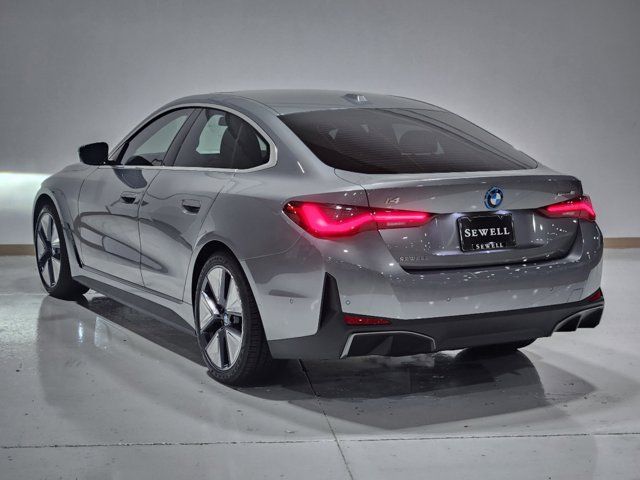 2025 BMW i4 eDrive40