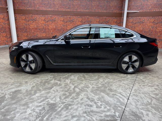 2025 BMW i4 eDrive40