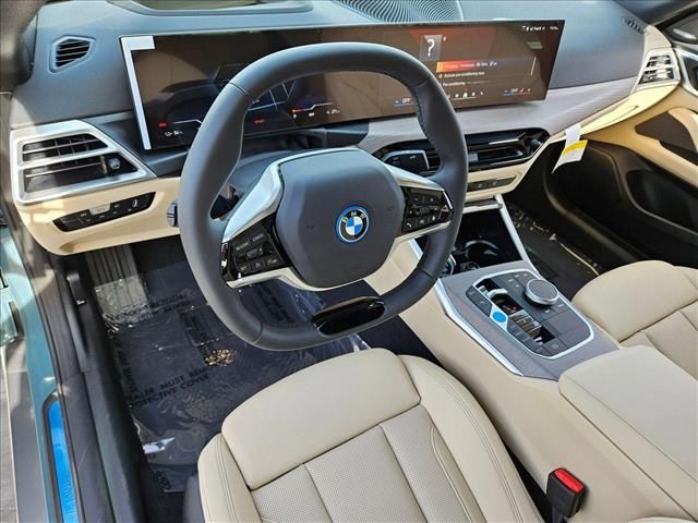 2025 BMW i4 eDrive40