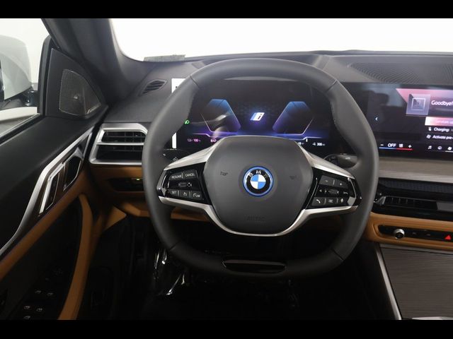 2025 BMW i4 eDrive40