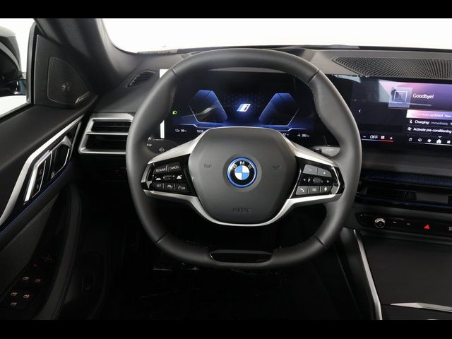 2025 BMW i4 eDrive40