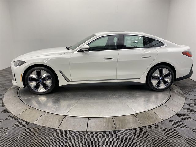 2025 BMW i4 eDrive40