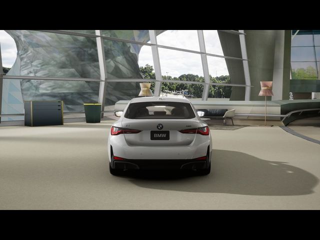 2025 BMW i4 eDrive40