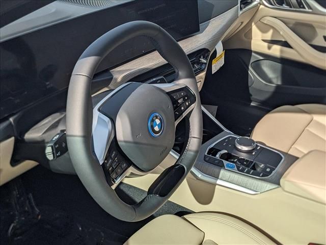 2025 BMW i4 eDrive40