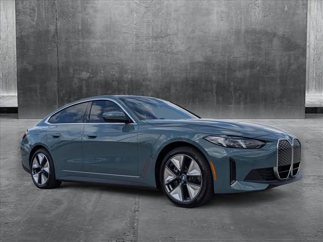 2025 BMW i4 eDrive40