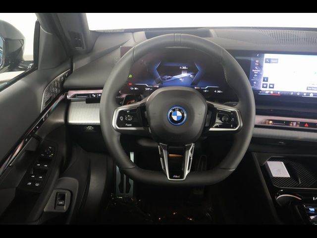 2025 BMW i5 xDrive40