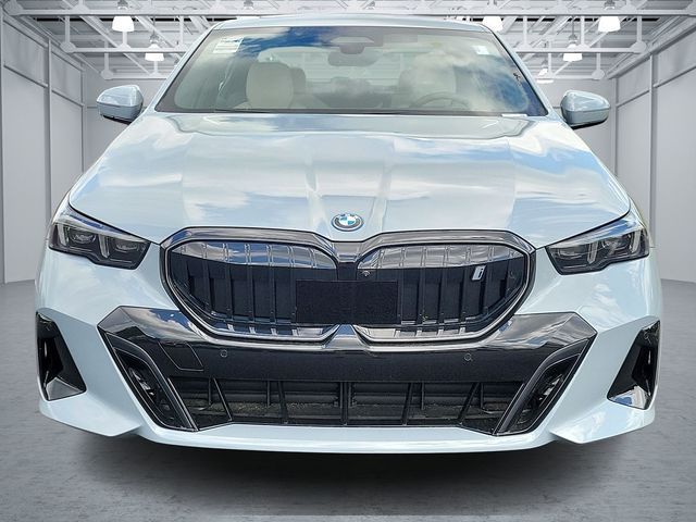 2025 BMW i5 xDrive40