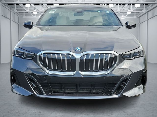 2025 BMW i5 xDrive40