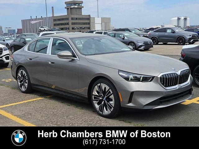 2025 BMW i5 xDrive40