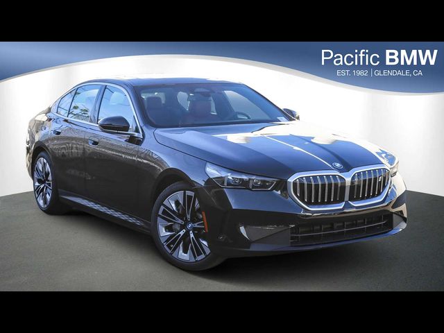 2025 BMW i5 eDrive40