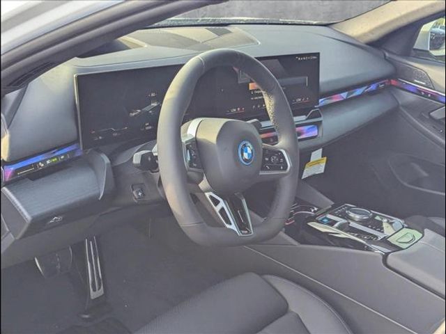 2025 BMW i5 eDrive40