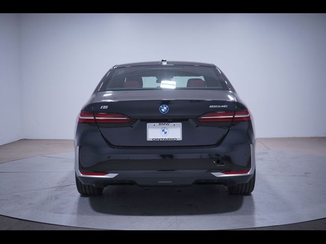 2025 BMW i5 eDrive40