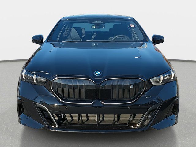 2025 BMW i5 eDrive40