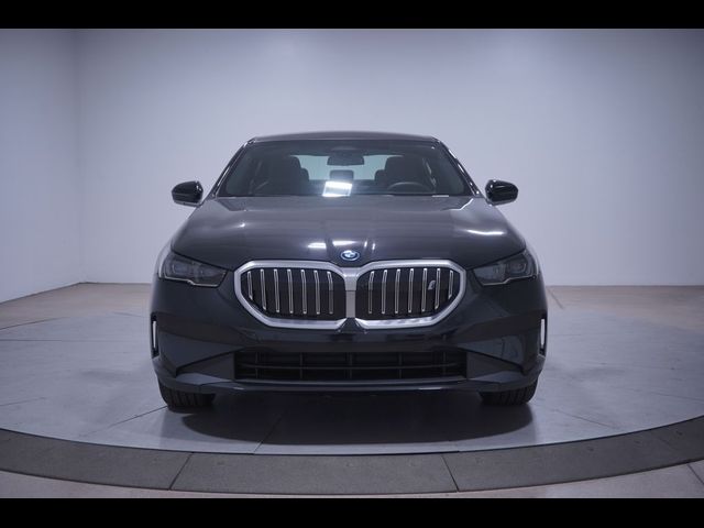2025 BMW i5 eDrive40