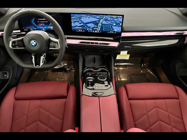 2025 BMW i5 eDrive40