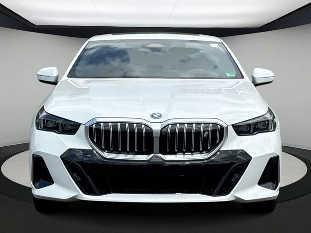 2025 BMW i5 eDrive40