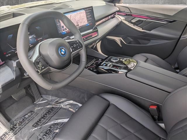 2025 BMW i5 xDrive40