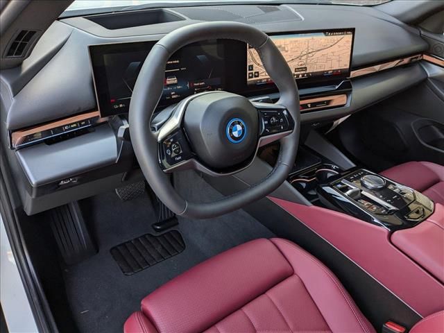 2025 BMW i5 xDrive40