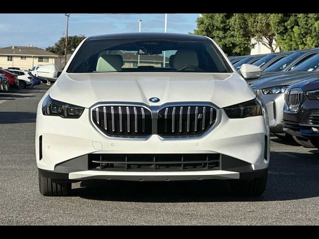 2025 BMW i5 xDrive40