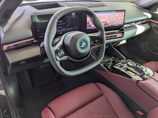 2025 BMW i5 xDrive40