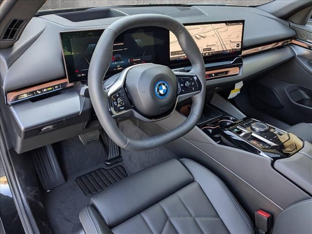 2025 BMW i5 xDrive40