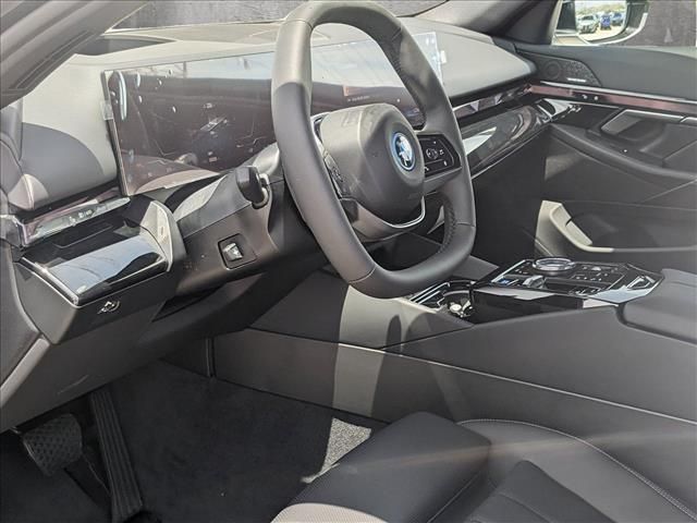 2025 BMW i5 xDrive40