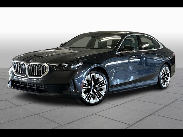 2025 BMW i5 xDrive40