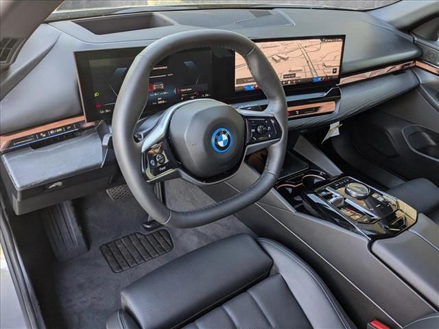 2025 BMW i5 xDrive40