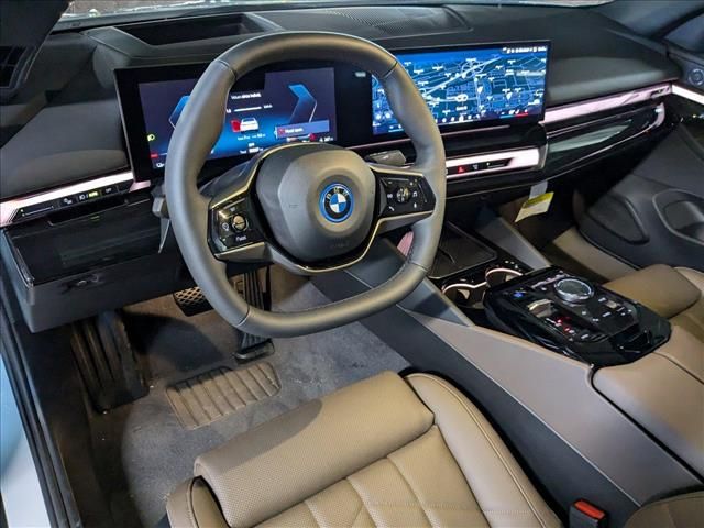 2025 BMW i5 xDrive40