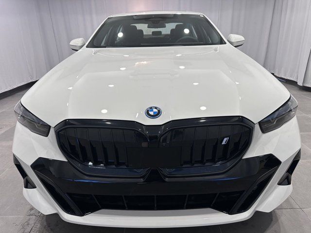 2025 BMW i5 xDrive40