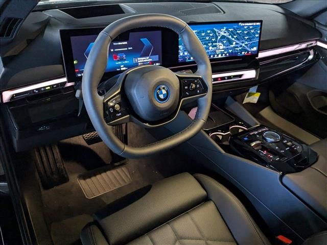 2025 BMW i5 xDrive40