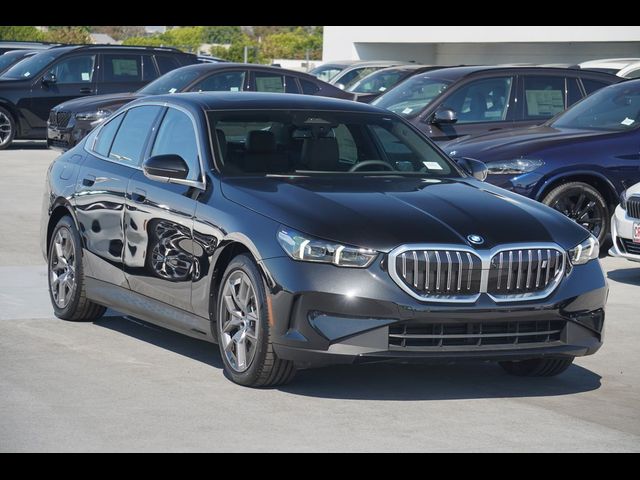 2025 BMW i5 xDrive40