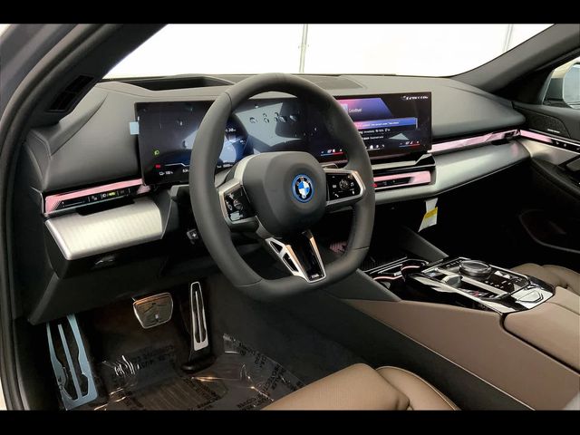 2025 BMW i5 xDrive40