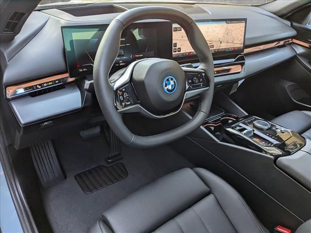 2025 BMW i5 xDrive40