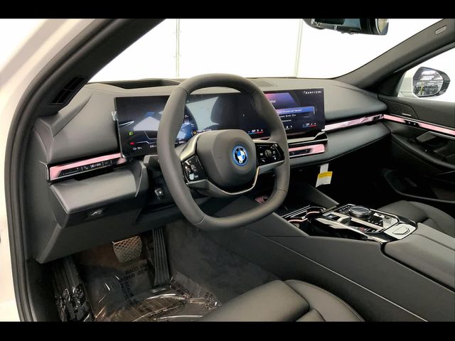 2025 BMW i5 xDrive40