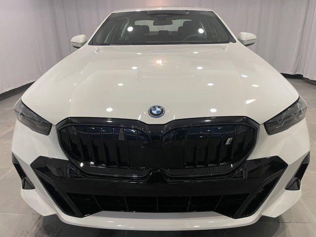 2025 BMW i5 xDrive40