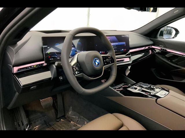 2025 BMW i5 xDrive40